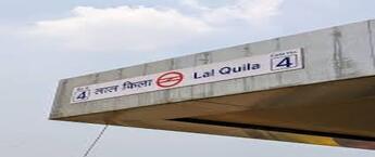 Advertising in Lal Qila metro station, Ambient Lit Panel Advertising in Lal Qila Metro Station Delhi,Advertising Company for Metro Stations